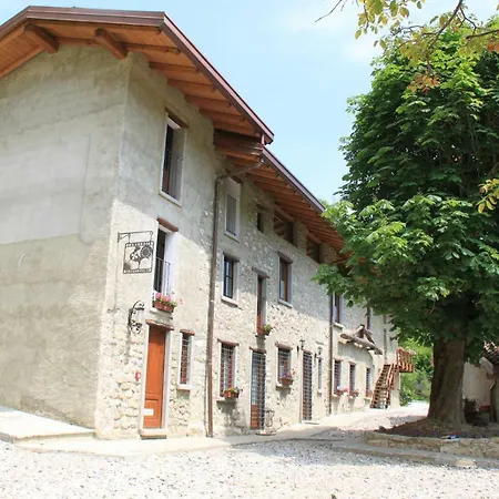 Agriturismo Grassi Lunghi *